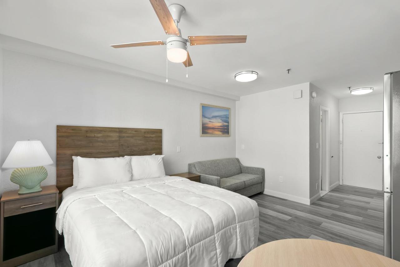 Grand Shores West 雷丁顿海岸 外观 照片