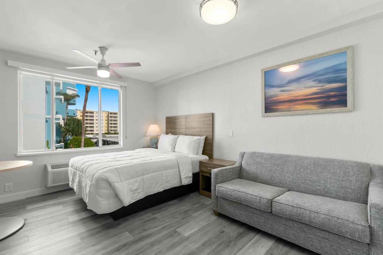 Grand Shores West 雷丁顿海岸 外观 照片